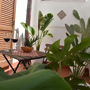 Kanat , Palermo Italia
